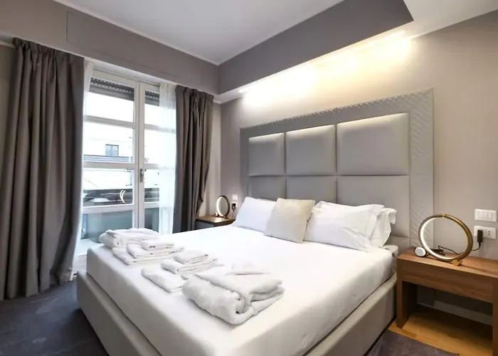Bright In The Center Of Apartment Mailand